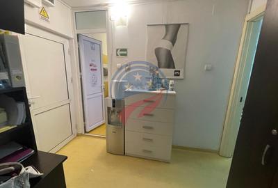 Spațiu comercial, de 50 mp, în 1 Mai - 10