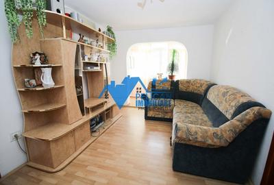 Apartament cu 2 camere semidecomandat, mobilat în Vest