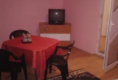 Casă cu 8 camere cu Teren 300 Mp în Lumina - 3