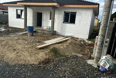 Casă cu 4 camere în Șag - 2