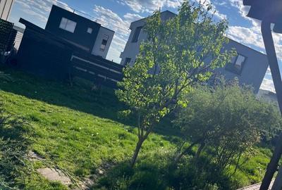 Casă cu 3 camere cu Teren 600 Mp în Central - 1