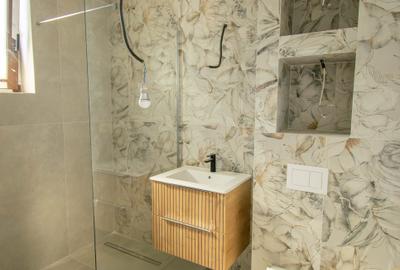 Vila alipita, impecabil executata, teren 350mp, preechipare AC - 34
