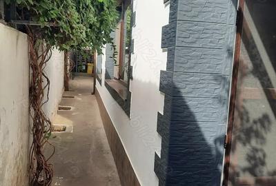 Casă cu 5 camere cu Teren 263 Mp în Radu Negru - 9