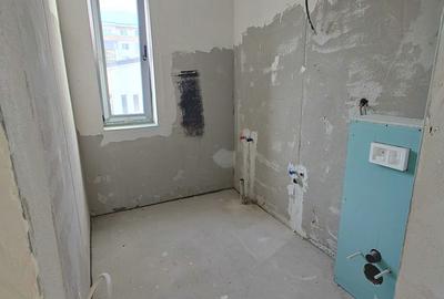 Apartament cu 3 camere decomandat în Între Lacuri - 8