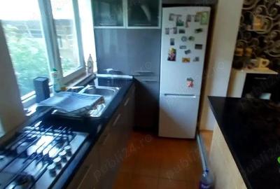 Apartament cu 3 camere semidecomandat în Cornișa - 2