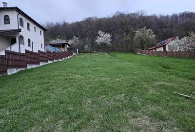 Teren de 580 mp, în Troianu - 1