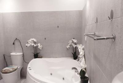 Apartament cu 2 camere decomandat în Central - 1