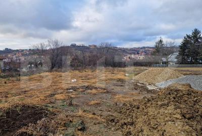 Teren de 866 mp, în Spitalul Județean - 12