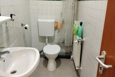 Spațiu comercial, în Moșilor - 5