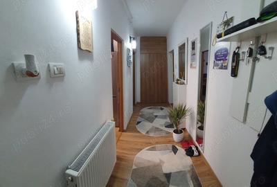Apartament cu 2 camere decomandat în Hunedoara - 3