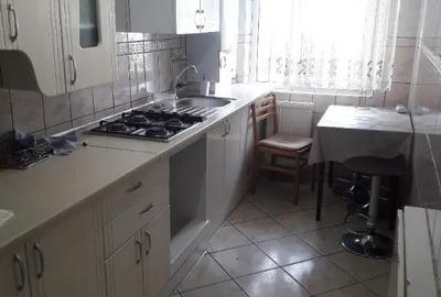 Apartament cu 3 camere decomandat în Central - 4