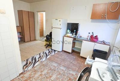 Apartament cu 2 camere decomandat în Apărătorii Patriei - 4