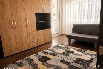 Apartament cu 3 camere în Tractorul - 7