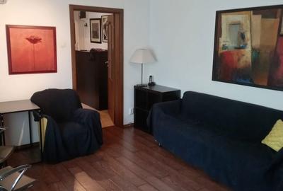 Apartament cu 3 camere semidecomandat, mobilat în Titan - 2