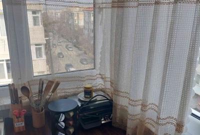 Apartament cu 2 camere decomandat, mobilat în E3 - 9