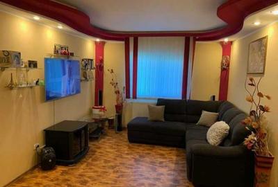 Apartament 4 camere Micro 20,et 3 - 1