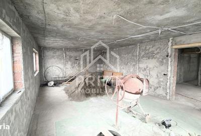 Casă cu 4 camere cu Teren 710 Mp în Central - 3