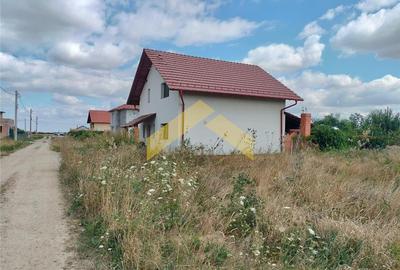 Teren Construcții intravilan de 490 mp, în Mândruloc - 2