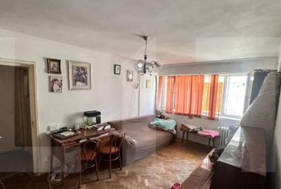 Apartament de vanzare, cu 3 camere, 63 mp, zona Iancului
