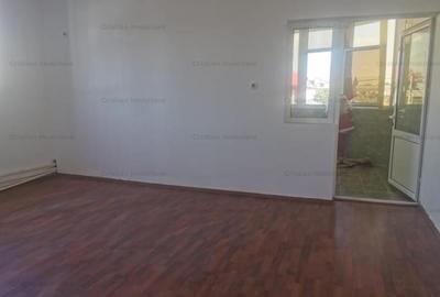 Casă cu 5 camere cu Canalizare în Central - 8