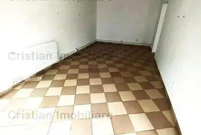 Spațiu comercial, de 57 mp, în Gării - 8