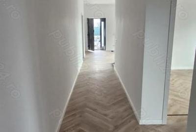 Casă cu 4 camere cu Teren 685 Mp în Corbeanca