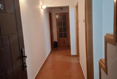 Apartament cu 2 camere decomandat în Podgoria