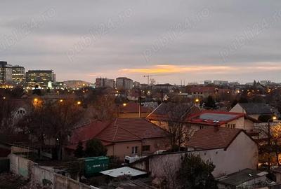 Garsonieră decomandată în Est - 4