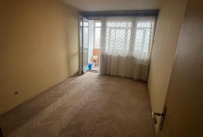 Apartament -3 camere - semidecomandat - Titan - 6