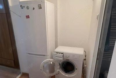 Garsonieră decomandată în Nicolina