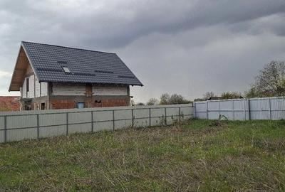 Teren de 900 mp, în Valea Largă - 1