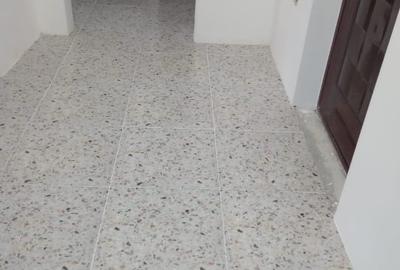Apartament cu 2 camere decomandat în Aradului - 2