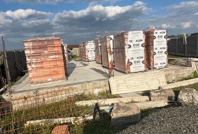 Casă cu Teren 685 Mp în Central
