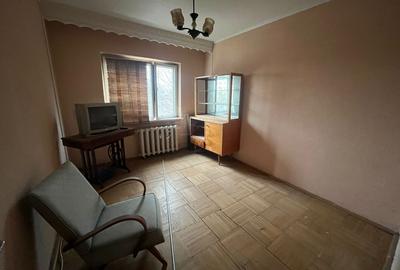 Apartament cu 3 camere decomandat în Central - 3