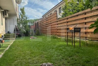 Apartament semidecomandat cu 3 camere, gradina de 80 mp, parcare, zona Terra Apartament semidecomandat cu 3 camere, gradina de 80 mp, parcare, zona Terra - 8