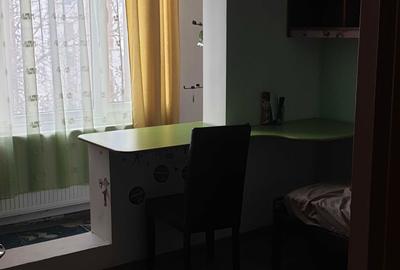Apartament cu 3 camere decomandat în Central - 2