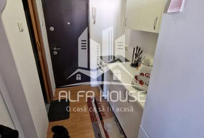 Garsonieră decomandată în Govândari - 2