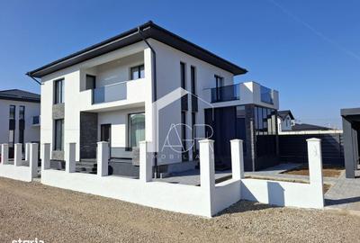 Casă cu 4 camere cu Teren 350 Mp în Păulești