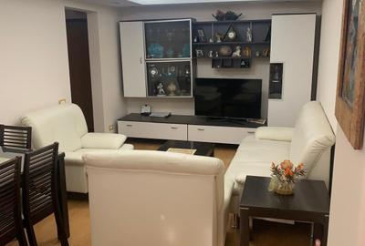 Apartament cu 3 camere decomandat în Drumul Taberei - 4