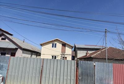 Casă cu 4 camere cu Teren 300 Mp în Central - 5