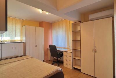 Apartament cu 4 camere în Central - 3