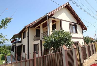 Casă cu 4 camere în Râu de Mori - 6