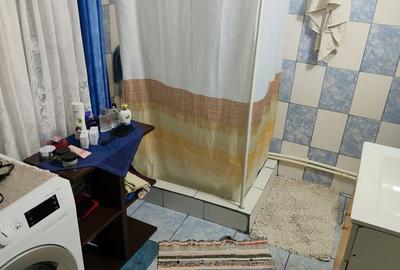 Casă cu 4 camere cu Teren 700 Mp în 23 August - 1