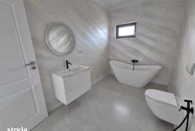 Casă cu 4 camere cu Teren 455 Mp în Central - 8