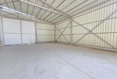 Spațiu comercial, de 1,440 mp, în Vânători