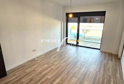 Apartament cu 3 camere decomandat în Mamaia - 9