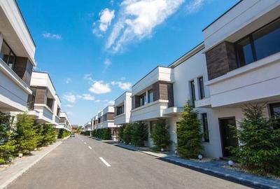 Duplex cu 4 camere cu Canalizare în Bragadiru - 1