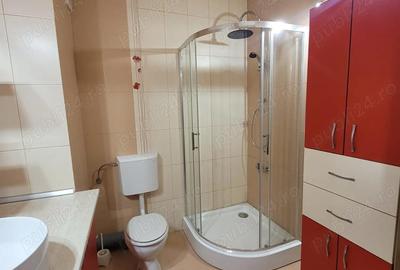 Apartament cu 2 camere decomandat în UTA - 8