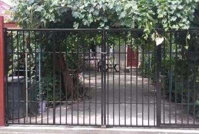 Casă cu 10 camere cu Teren 100 Mp în Central - 16