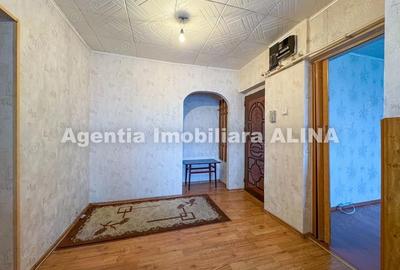 Apartament cu 3 camere decomandat în Astoria - 8